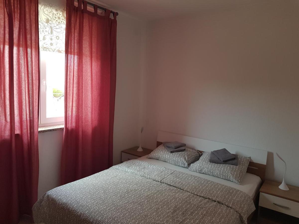 Apartmani Vrdoljak Malinska Exterior foto