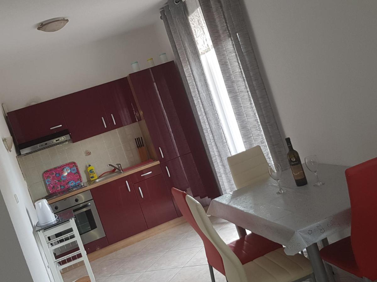 Apartmani Vrdoljak Malinska Exterior foto