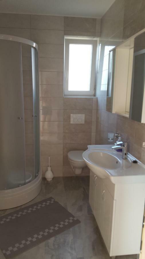 Apartmani Vrdoljak Malinska Exterior foto