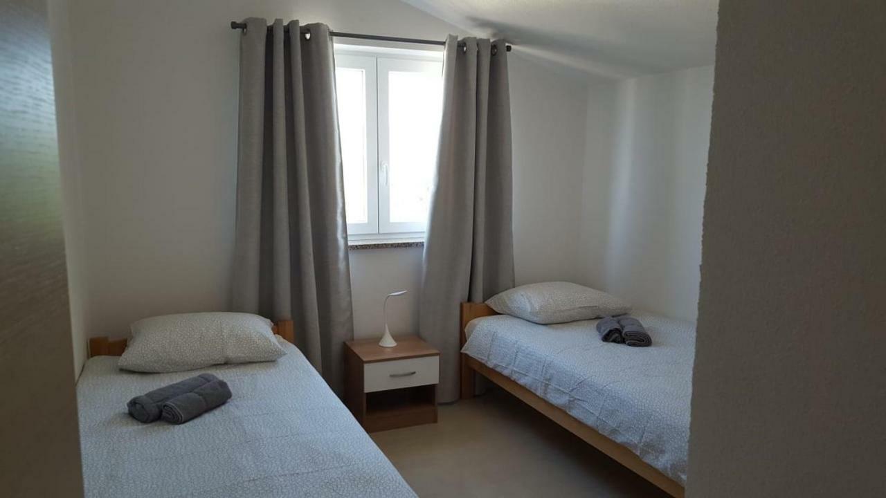 Apartmani Vrdoljak Malinska Exterior foto